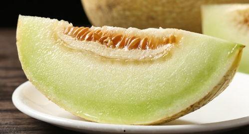 在家吃蜜瓜视频,在家轻松享受夏日甜蜜时光