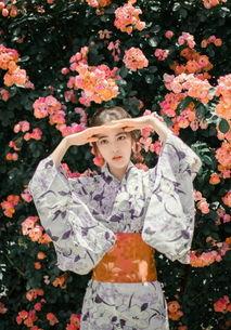 和服女孩吃瓜套装,时尚与清凉的完美融合