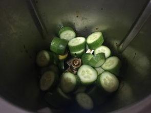 尿酸高吃脆瓜好吗,脆瓜是健康之选吗？  第3张