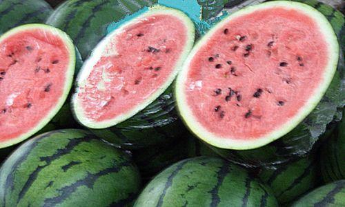 当代网友吃串瓜,当代网友的“吃瓜”狂欢  第2张